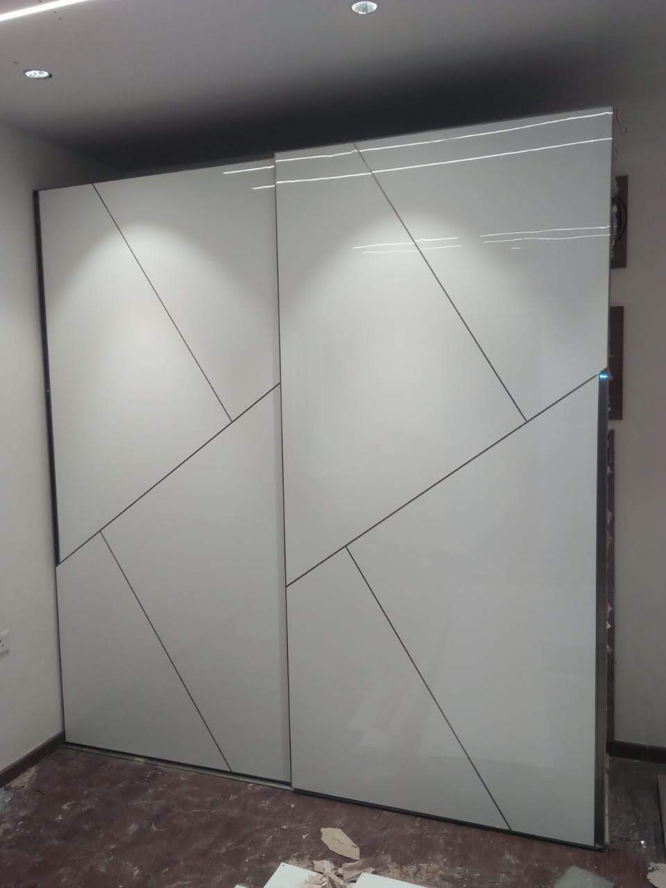 select-your-lacquer-glass-wardrobe-today-in-gurgaon-largest-manufacturing-brand-in-gurugram-gurgaon-india